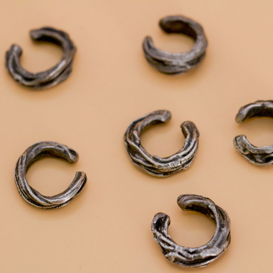 Earcuff ”Ådror”, Oxiderat silver