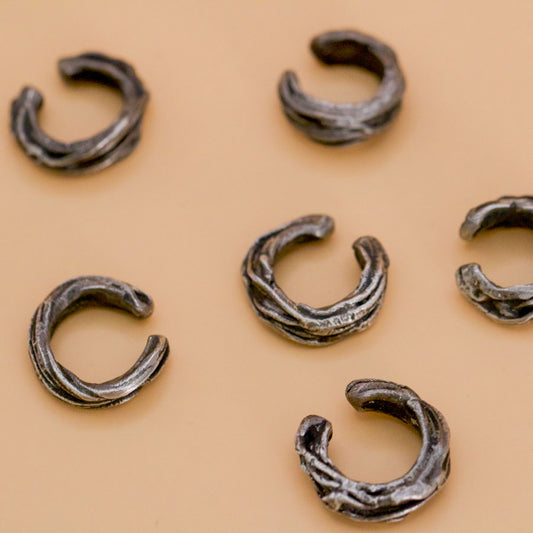 Earcuff ”Ådror”, Oxiderat silver